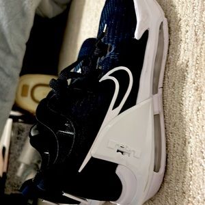 Basketball shoes only have been worn one time